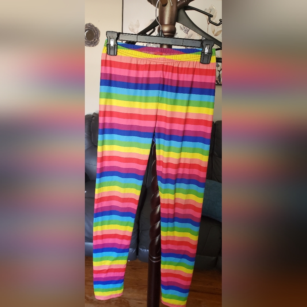 Girls rainbow leggings 🌈